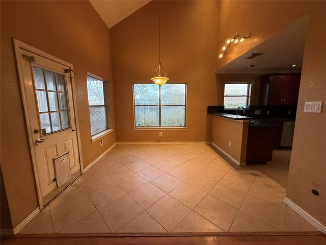 914 Chase Creek Circle, Bacliff, TX 77518