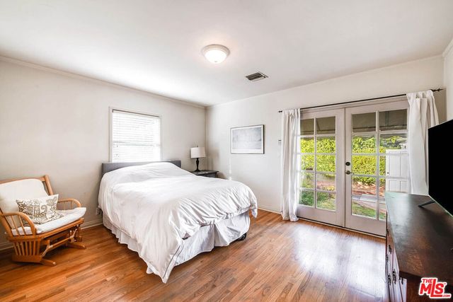 4322 N Clybourn Avenue, Burbank, CA 91505
