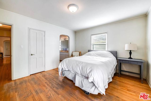 4322 N Clybourn Avenue, Burbank, CA 91505