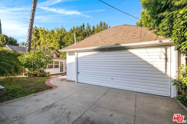 4322 N Clybourn Avenue, Burbank, CA 91505