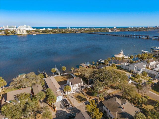 241 LEXINGTON DRIVE, Daytona Beach, FL 32114