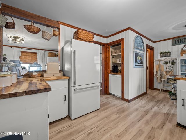 2867 Easy Street, Newport, NC 28570