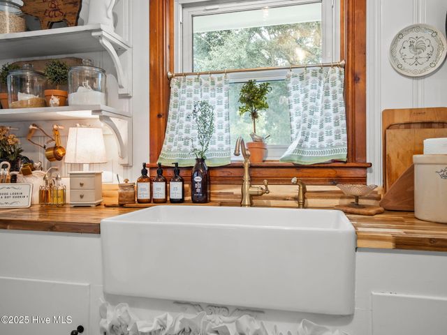 2867 Easy Street, Newport, NC 28570