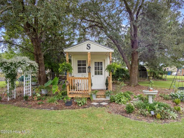 2867 Easy Street, Newport, NC 28570