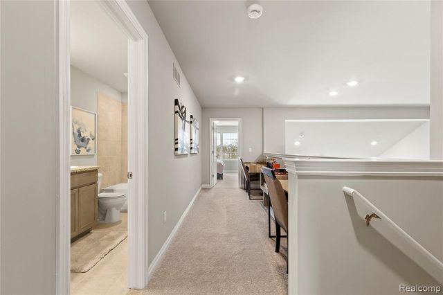 2270 Chase Drive 112, Howell, MI 48855