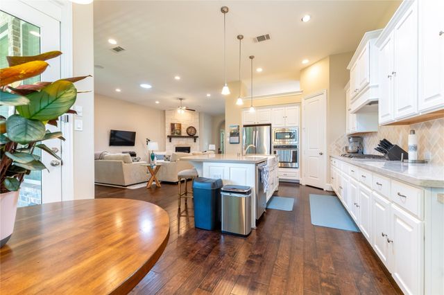 4830 Trickle Creek Drive, Fulshear, TX 77441