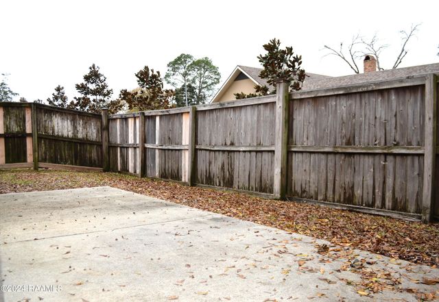 319 Artisan Road D, Lafayette, LA 70508