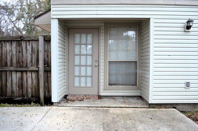 319 Artisan Road D, Lafayette, LA 70508