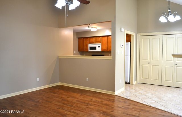 319 Artisan Road D, Lafayette, LA 70508