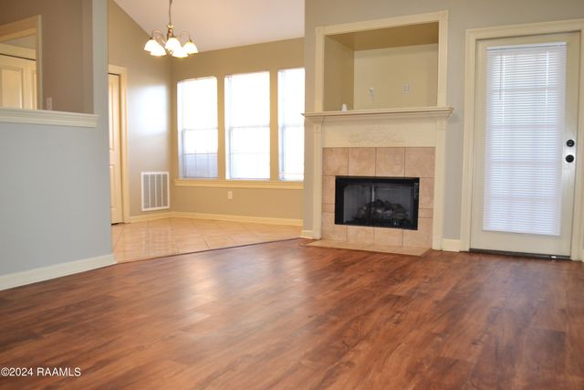 319 Artisan Road D, Lafayette, LA 70508