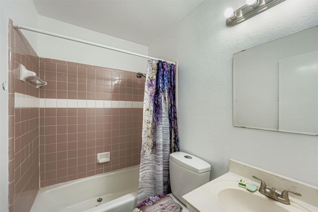 2100 Buckeye LN, Round Rock, TX 78664