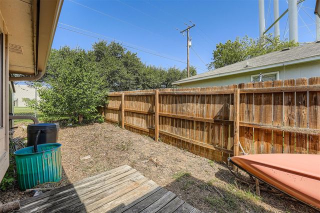 2100 Buckeye LN, Round Rock, TX 78664