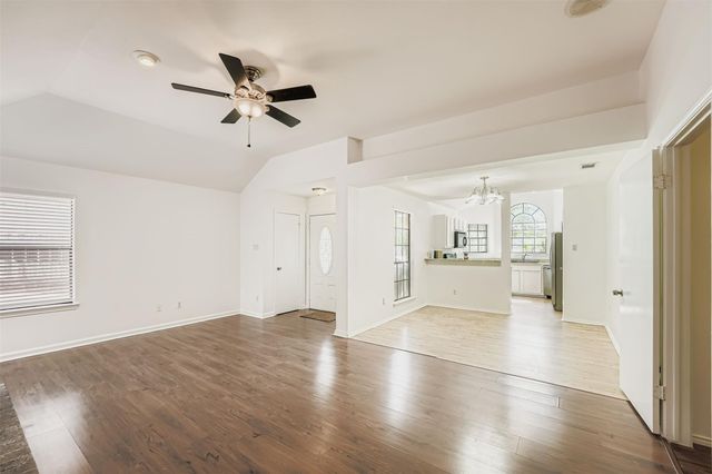 2100 Buckeye LN, Round Rock, TX 78664