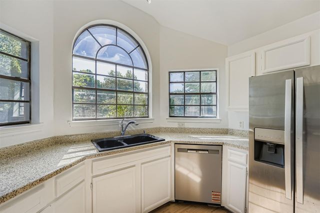 2100 Buckeye LN, Round Rock, TX 78664