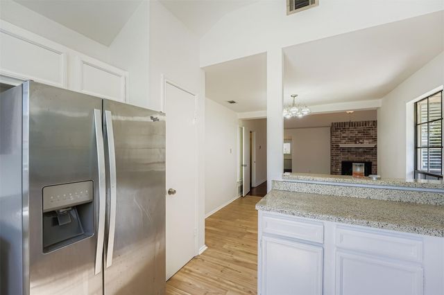 2100 Buckeye LN, Round Rock, TX 78664