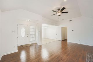2100 Buckeye LN, Round Rock, TX 78664