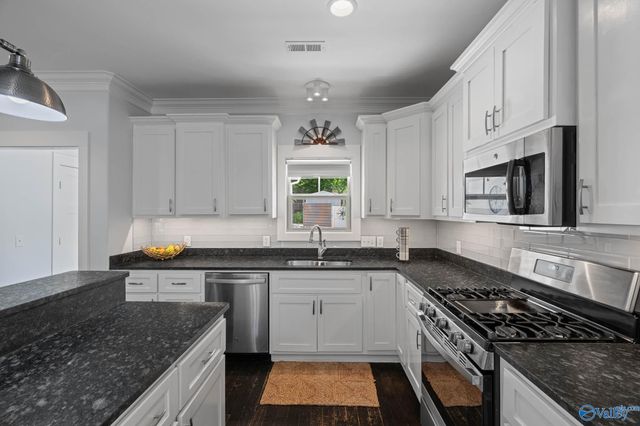 1318 Humes Avenue NE, Huntsville, AL 35801