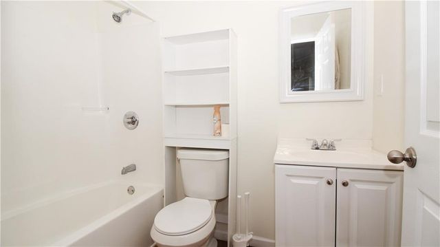 899 E Doyle Street, Toccoa, GA 30577