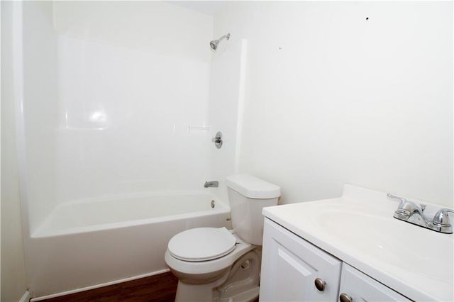 899 E Doyle Street, Toccoa, GA 30577