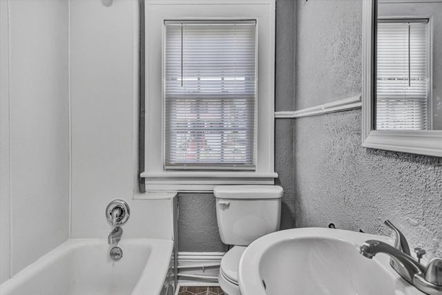 1228 Thomas AVE, Roanoke, VA 24017