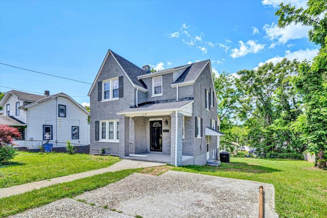 1228 Thomas AVE, Roanoke, VA 24017