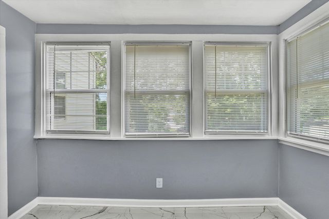 1228 Thomas AVE, Roanoke, VA 24017