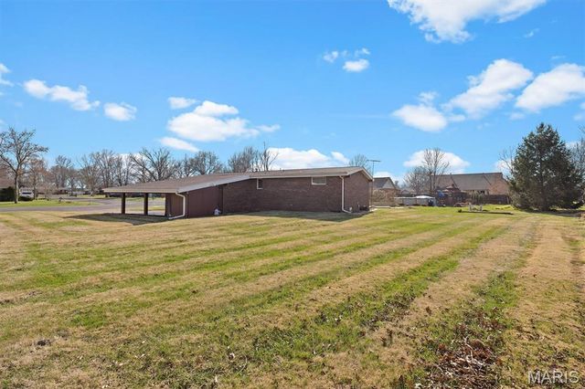 595 W 4th Street, Trenton, IL 62293