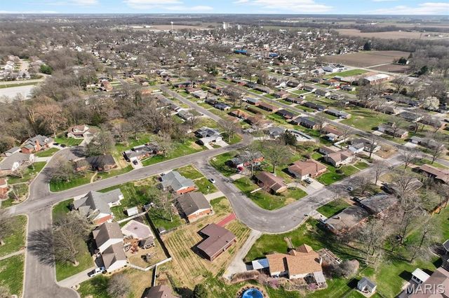 595 W 4th Street, Trenton, IL 62293