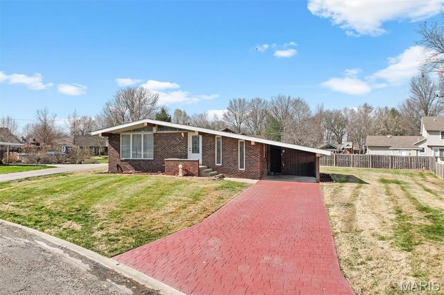 595 W 4th Street, Trenton, IL 62293