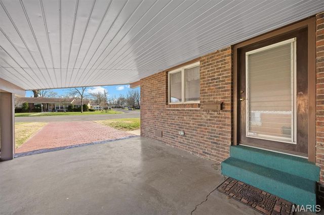 595 W 4th Street, Trenton, IL 62293