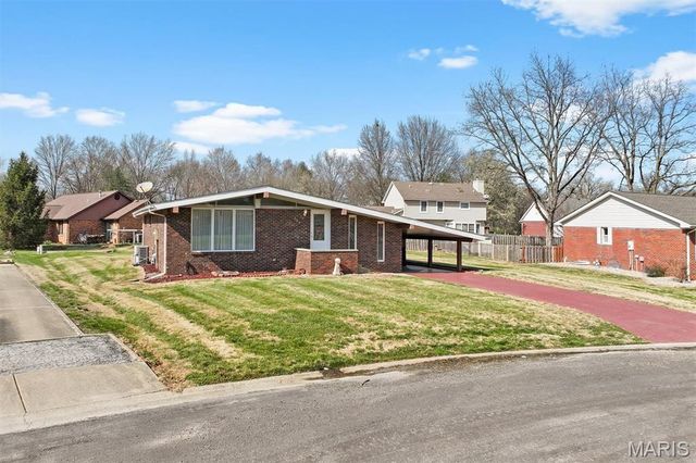 595 W 4th Street, Trenton, IL 62293