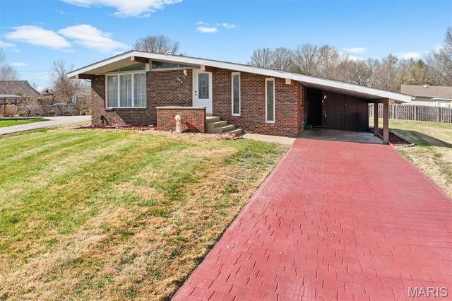 595 W 4th Street, Trenton, IL 62293