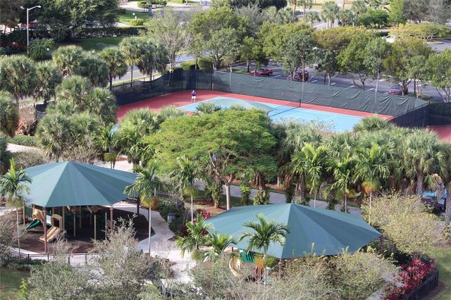 3900 Oaks Clubhouse Drive 310, Pompano Beach, FL 33069