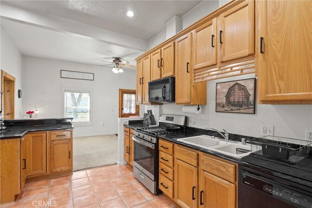 611 Hoag Street, Corning, CA 96021