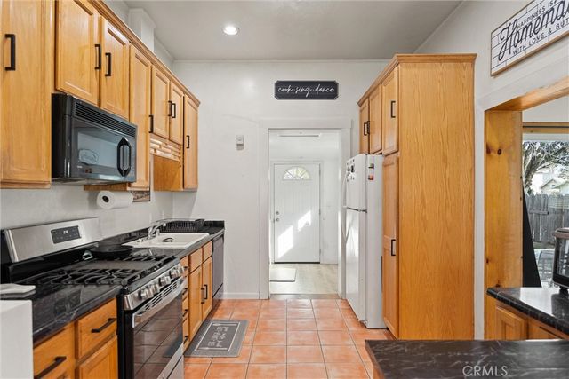 611 Hoag Street, Corning, CA 96021