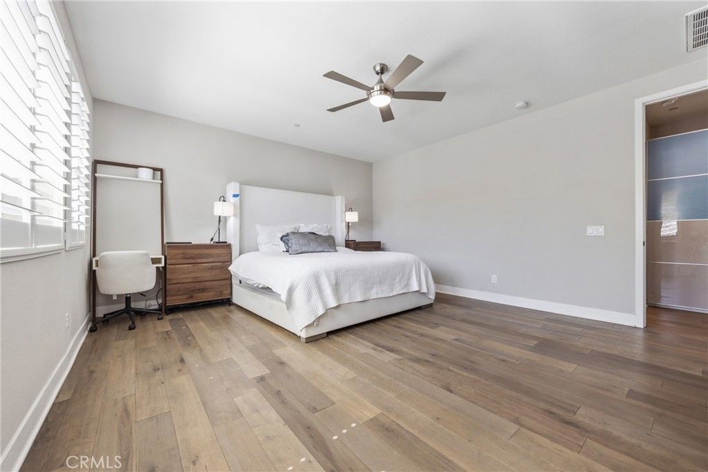 Image 26 of property listing at 25251 Golden Maple, Canyon Country, CA 91387