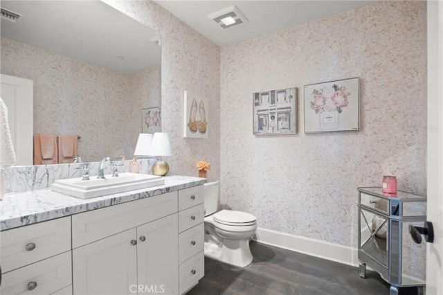 23500 Park Sorrento H32, Calabasas, CA 91302