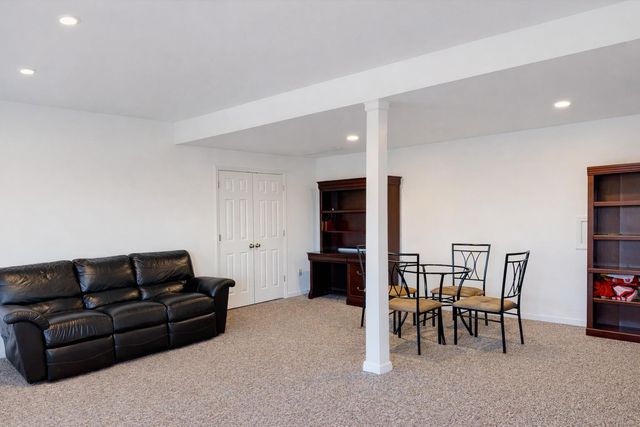 220 Oak Ridge Drive, Frankfort, KY 40601