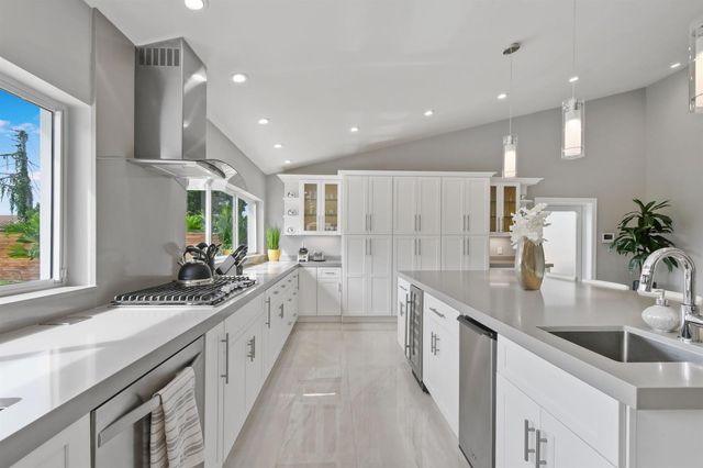 7101 W Lake Drive, Lake Clarke Shores, FL 33406