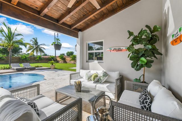 7101 W Lake Drive, Lake Clarke Shores, FL 33406