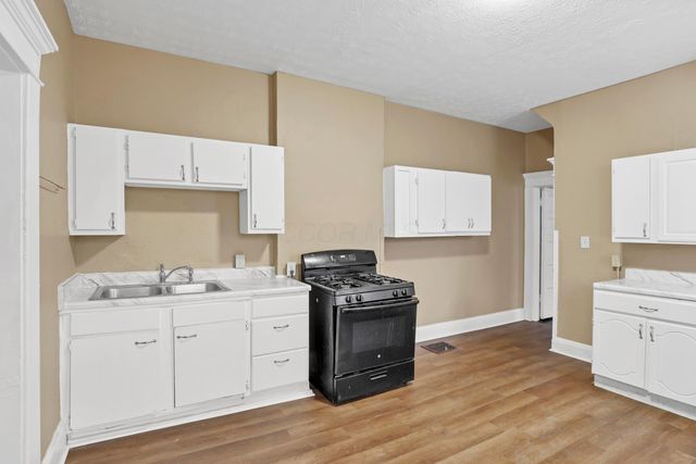 911 Linwood Avenue, & 913, Columbus, OH 43206