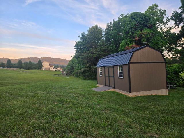 2143 Blue Ridge Springs RD, Blue Ridge, VA 24064