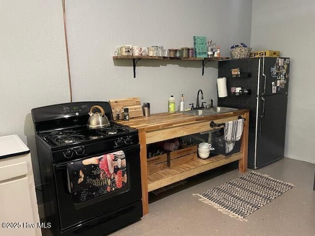 93 Maple Leaf Lane, Snow Hill, NC 28580