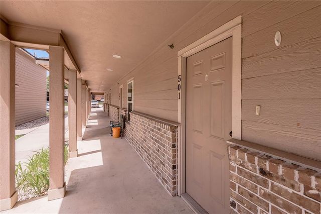 2002 20th Street 501, Huntsville, TX 77340
