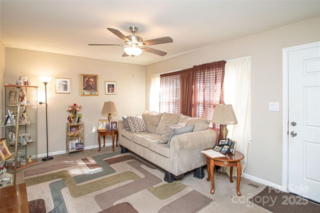 1741 Dallas Avenue, Charlotte, NC 28205