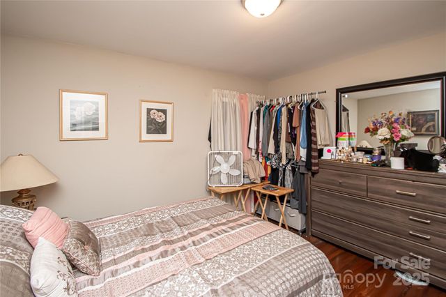 1741 Dallas Avenue, Charlotte, NC 28205