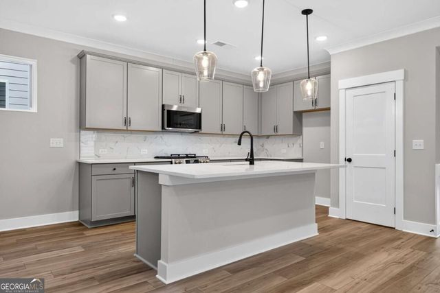 143 Marble Tree Way, Ball Ground, GA 30107