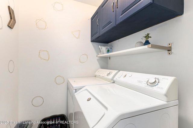 61 Lake Ridge Drive, Mason, MI 48854