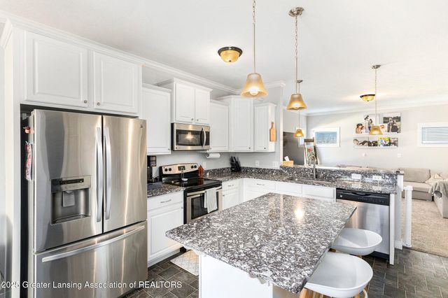 61 Lake Ridge Drive, Mason, MI 48854