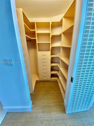 300 S Pointe Dr 3204, Miami Beach, FL 33139